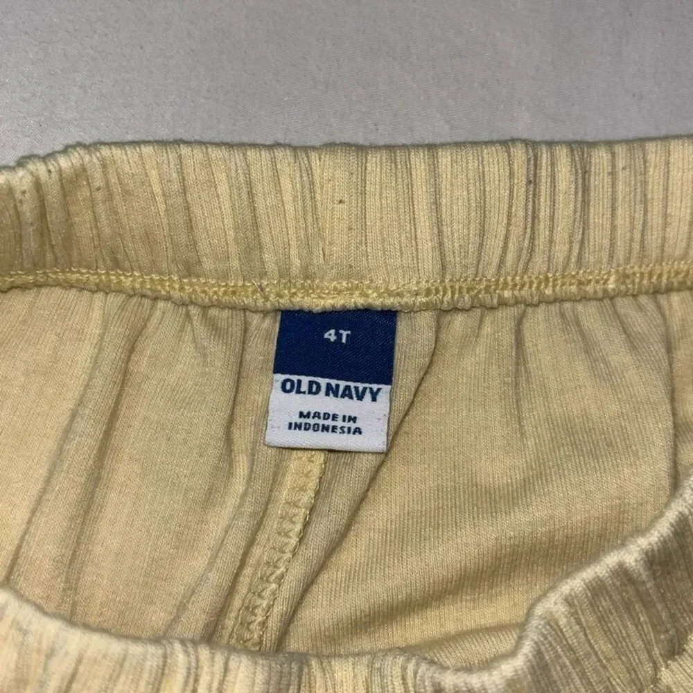Old Navy Girls Pale Yellow Ribbed Ruffle Shorts Size 4T